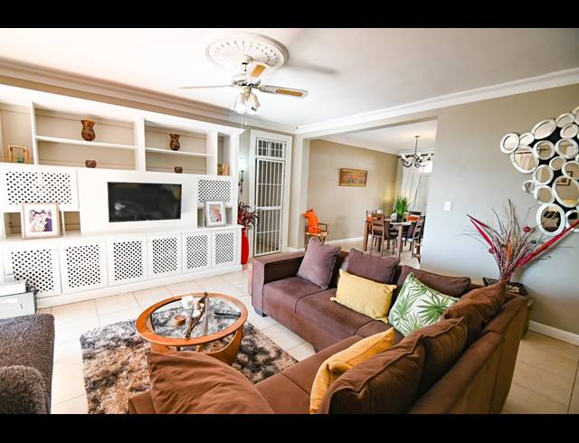 4 BEDROOM TOWNHOUSE FOR SALE IN WESTVILLE
